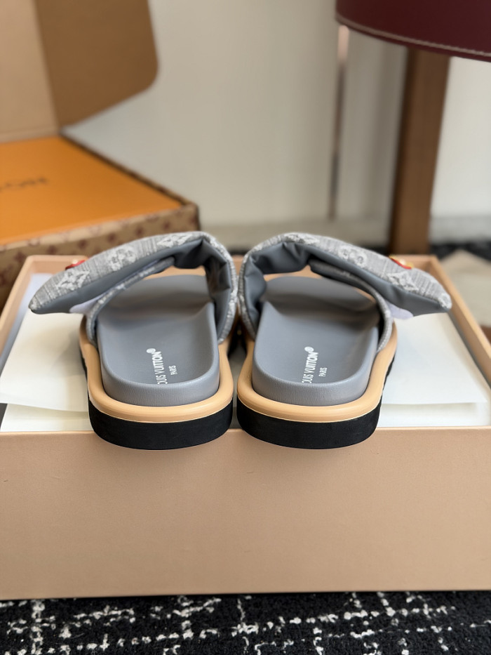 1*V SLIPPERS 11V0107-155