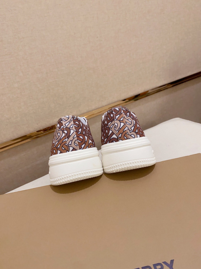 bby sneaker by0039