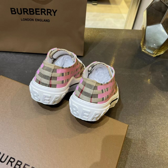 bby sneaker by0030