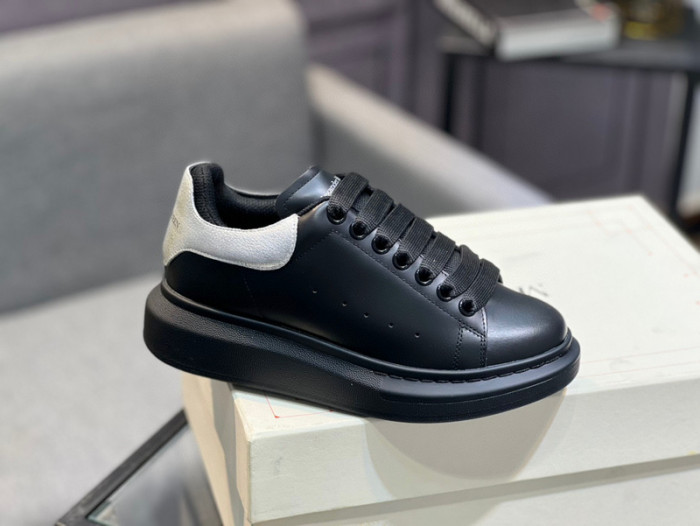 A1EXANDER M*QUEEN SNEAKERS WHGP7-90
