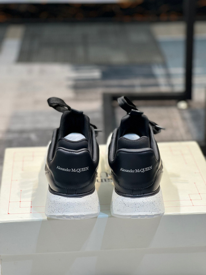 A1EXANDER M*QUEEN SNEAKERS WHGP7-152