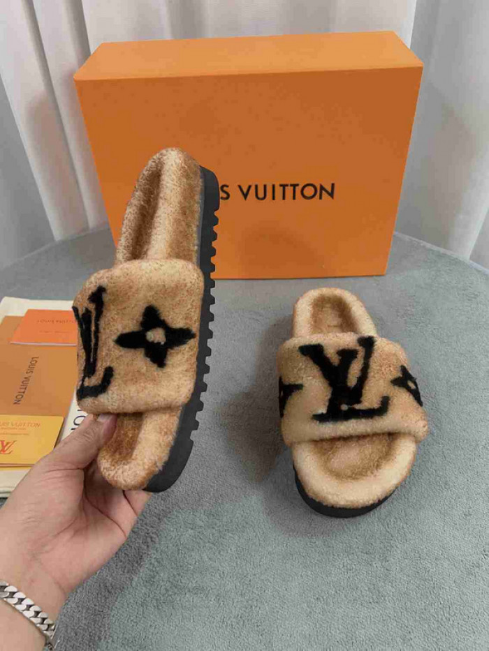 1*V SLIPPERS 11V0107-006
