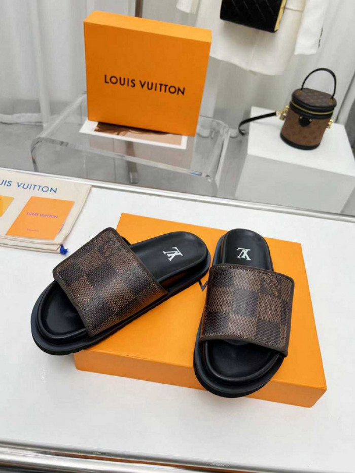 1*V SLIPPERS 11V0107-020