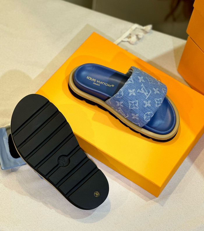 1*V SLIPPERS 11V0107-058