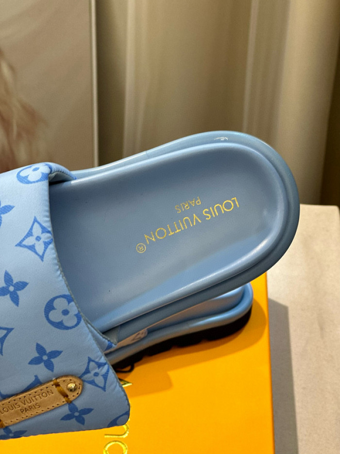 1*V SLIPPERS 11V0107-059