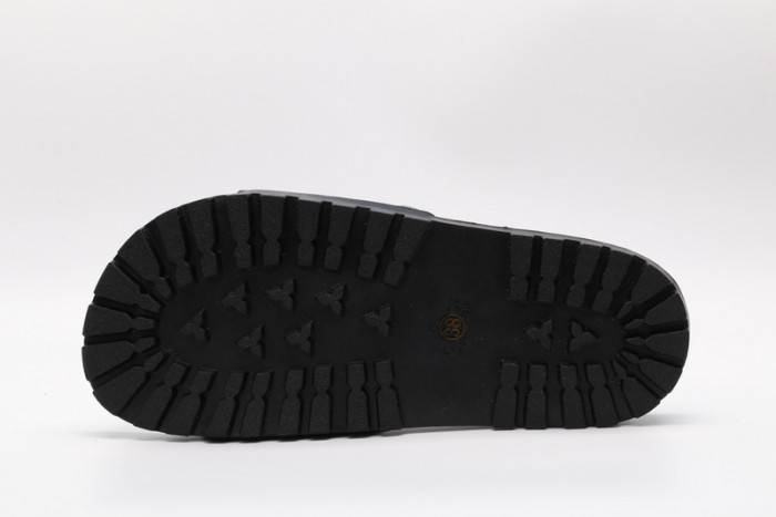 gucc slippers