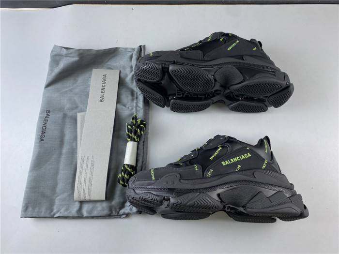 blcg sneaker triple.s.gomma black 524039 w2fa1 7633