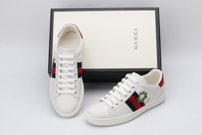 gucc ace embroidered low-top sneaker