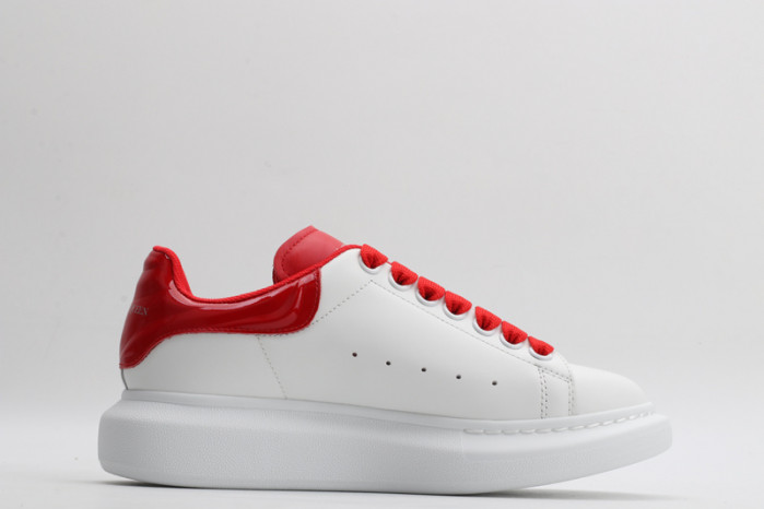 A1exa*der Mcqv*en SNEAKERS