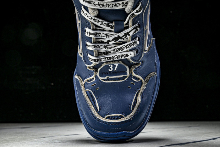 BLCG Sneaker 825418 WDWTS 1993