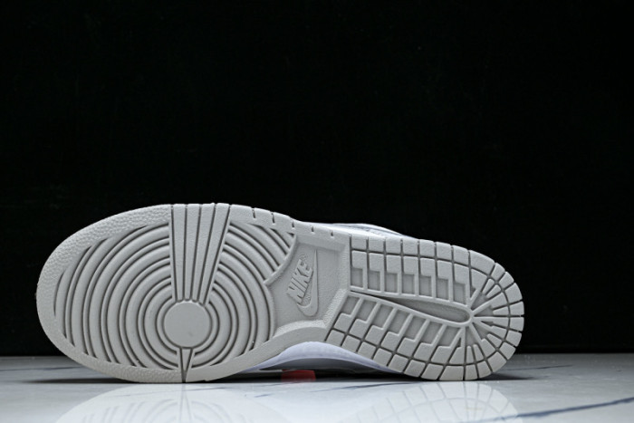 Nike SB Dunk Low Svp*me 94 White Metallic Silver HQ8487-100