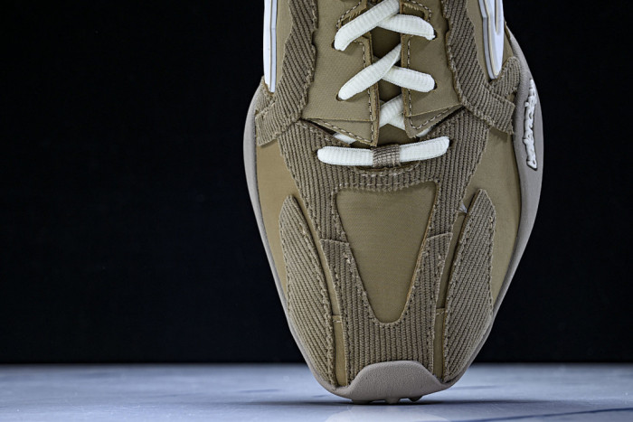 BLCG Sneaker 825418 WDWTS 1997