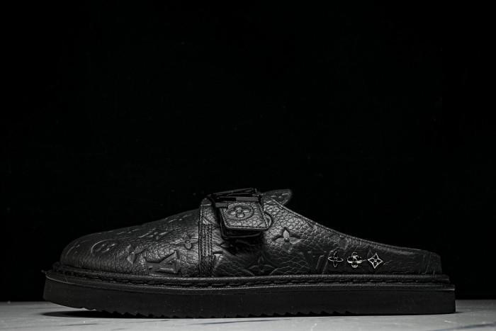 1*V SLIPPERS 11V0107-128
