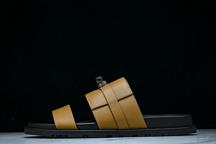He*mes Slide CU526-2198