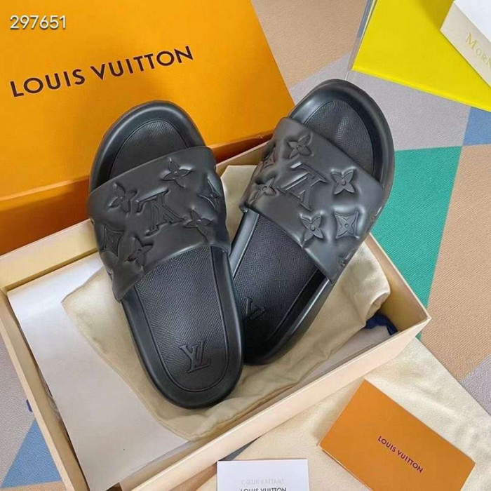 1*V SLIPPERS 11V0107-032
