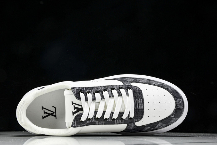 1V SNEAKERS 1V0425-105