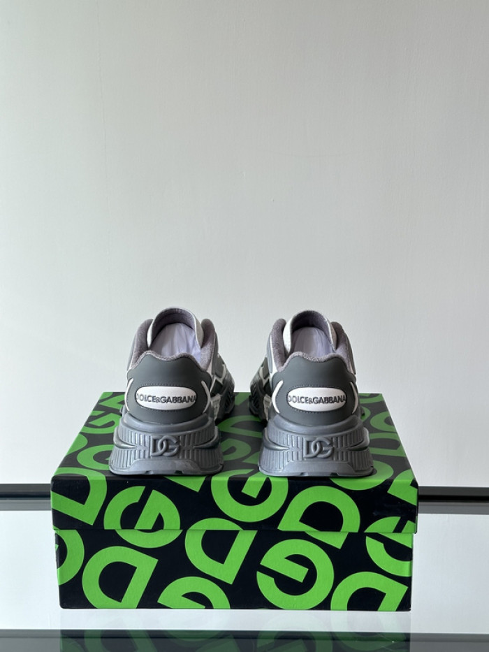 D.G. Sneakers DG210-194