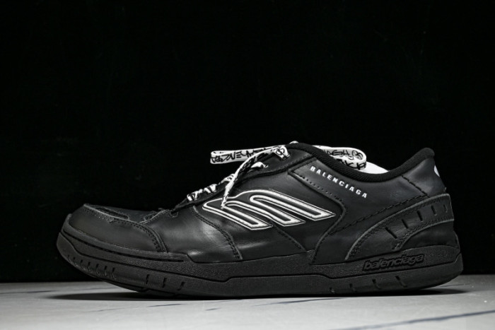 BLCG Sneaker 825418 WDWTS 1983