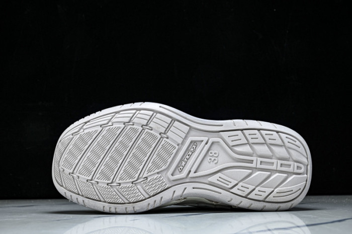 BLCG Sneaker 825418 WDWTS 1992