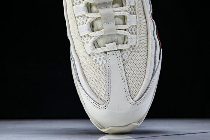Nike Air Max 95 SP Undefeated Sail IB4453-100