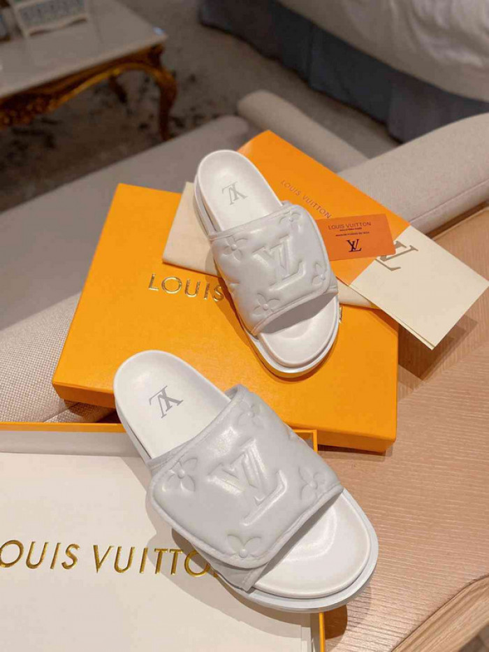 1*V SLIPPERS 11V0107-026