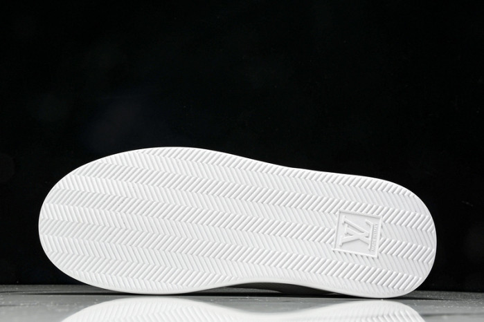 1V SNEAKERS 1V0425-103