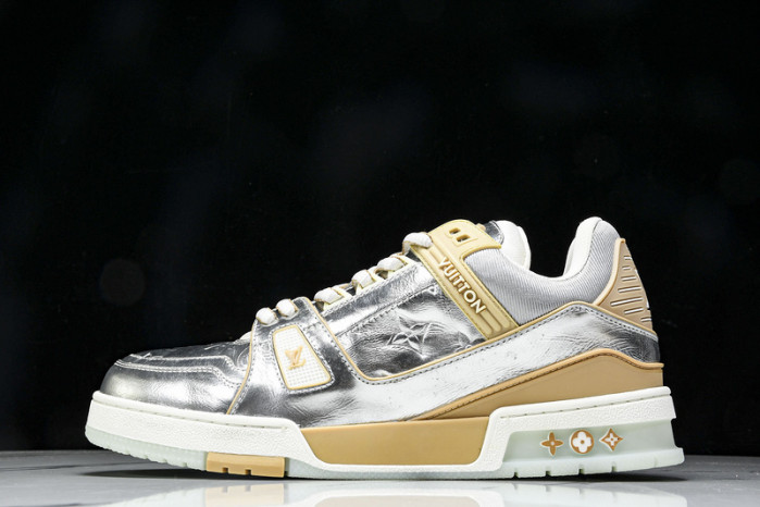 1V SNEAKERS 1V0425-185