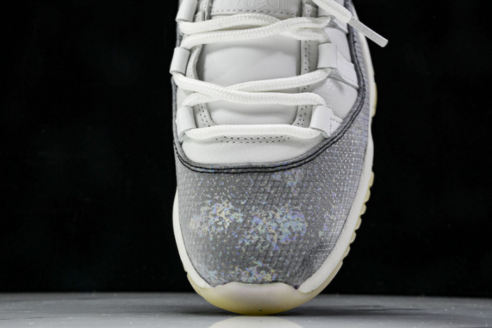Air Jordan 11 Low 