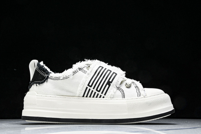 D10R Sneaker D896-173