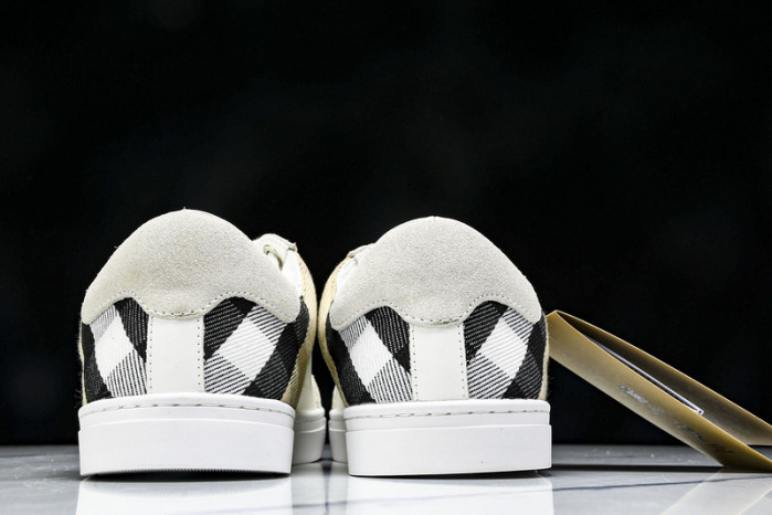 BBY SNEAKER BY00103
