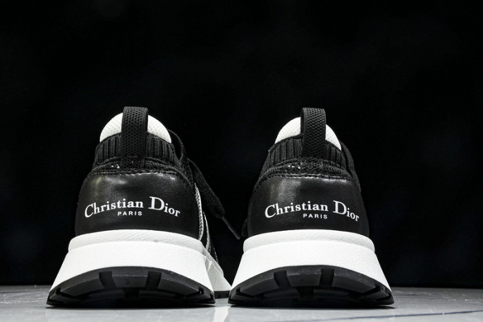 D10R Sneaker D896-170