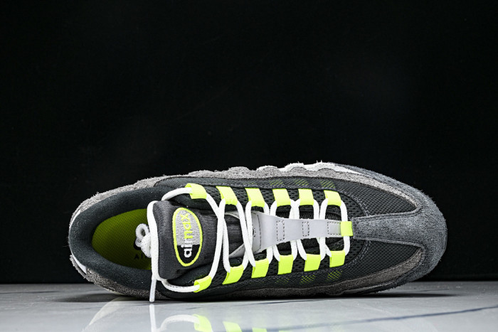 Nike Air Max 95 OG Reverse Gradient Neon HM4738-001