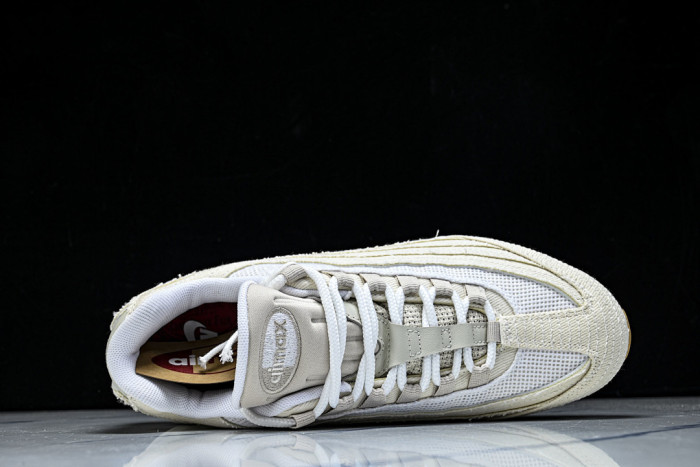 Leu*s x Nike Air Max 95 OG Light Orewood Brown HM4743-100
