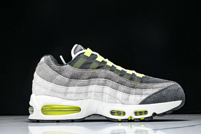 Nike Air Max 95 OG Reverse Gradient Neon HM4738-001