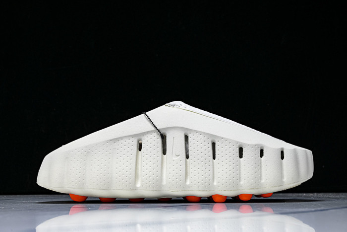 Nike Mind 001 