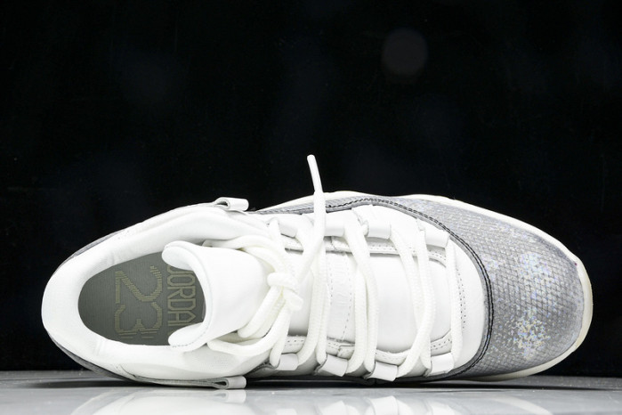 Air Jordan 11 Low 