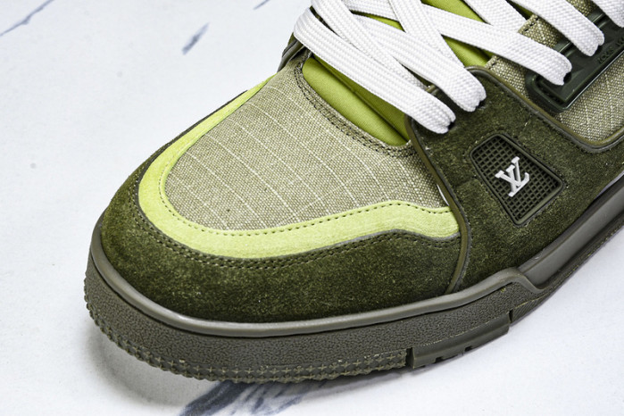1V TRAINER 1V0425-326