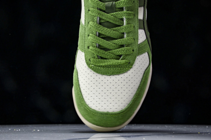 As1cs Onitsuka Tiger Uitimate 81 EX 1203A719-293