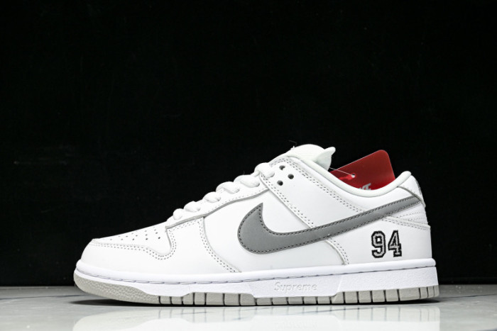 Nike SB Dunk Low Svp*me 94 White Metallic Silver HQ8487-100