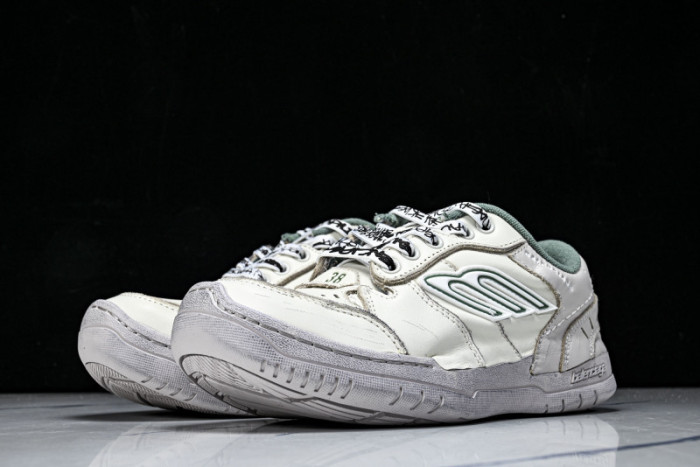 BLCG Sneaker 825418 WDWTS 1992