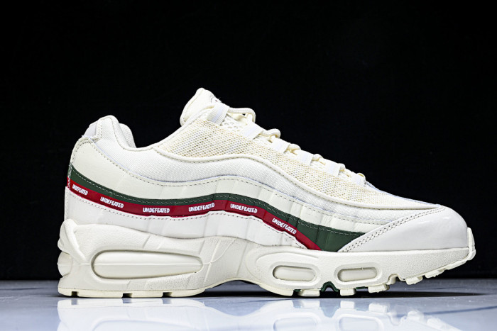 Nike Air Max 95 SP Undefeated Sail IB4453-100