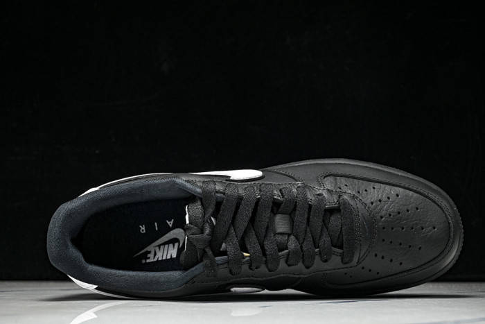 Nike Air Force 1 Low Retro QS 