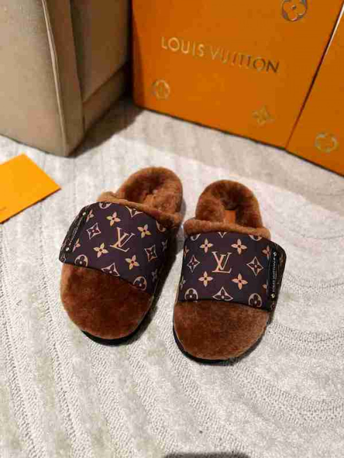 1*V SLIPPERS 11V0107-019