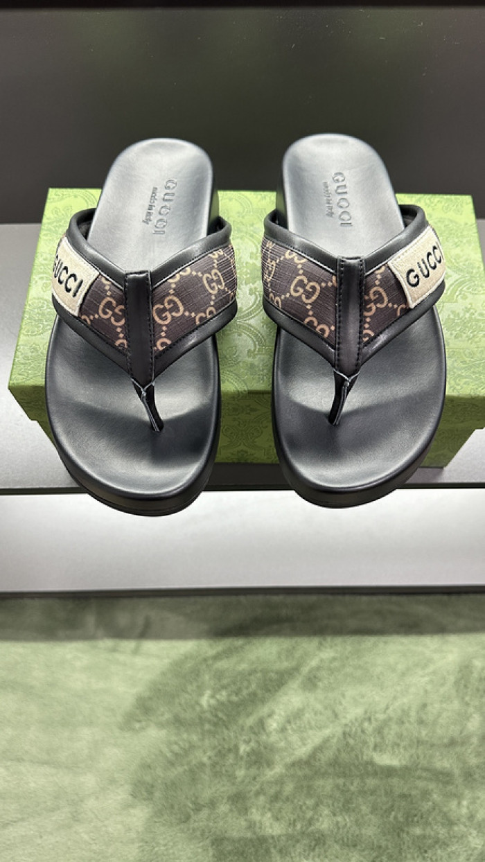 GUC* SLIPPERS DR258-081
