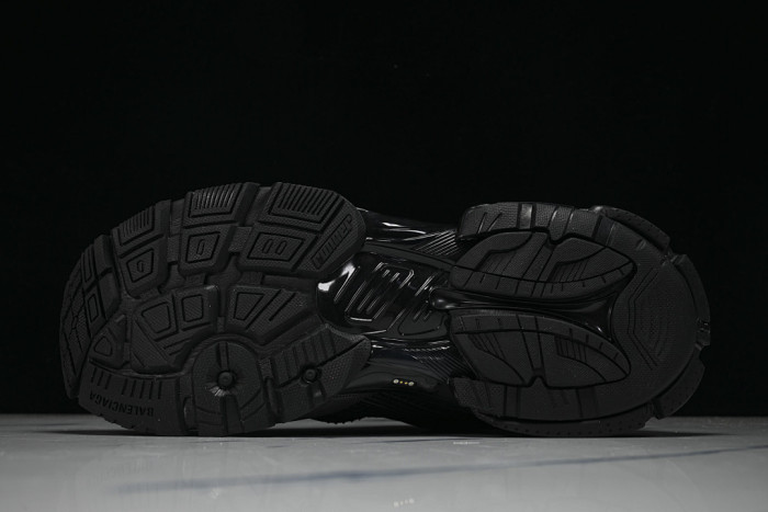 BLCG RUNNER SNEAKER LED 853225-WRNLD1000