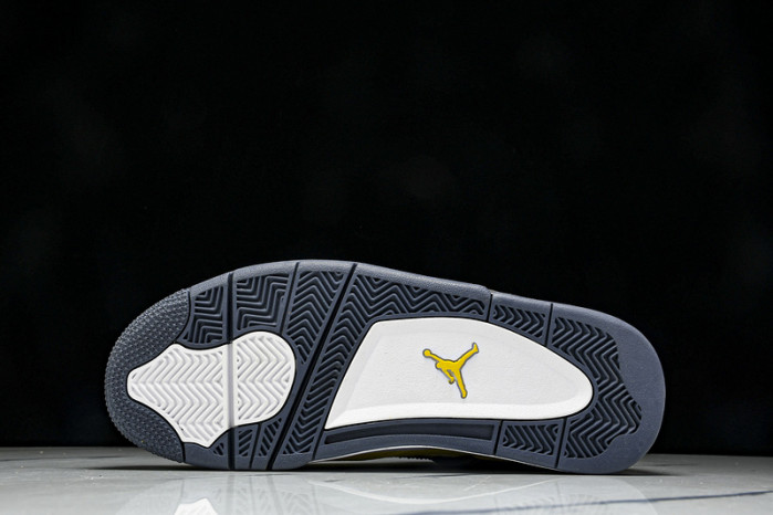 Air Jordan 4 Retro "Lightning" CT8527-700