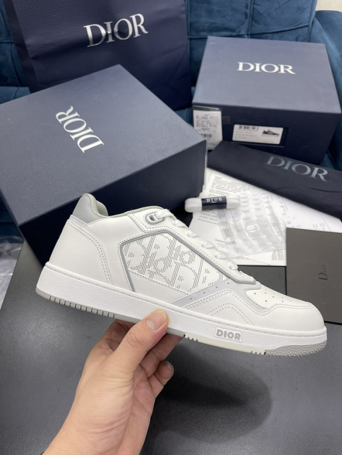 d10r b27 sneakers