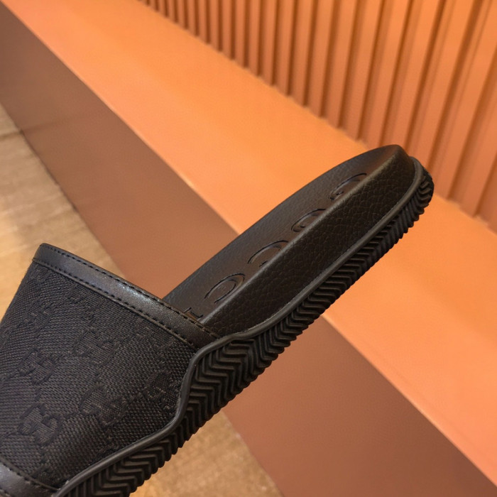 gucc slippers