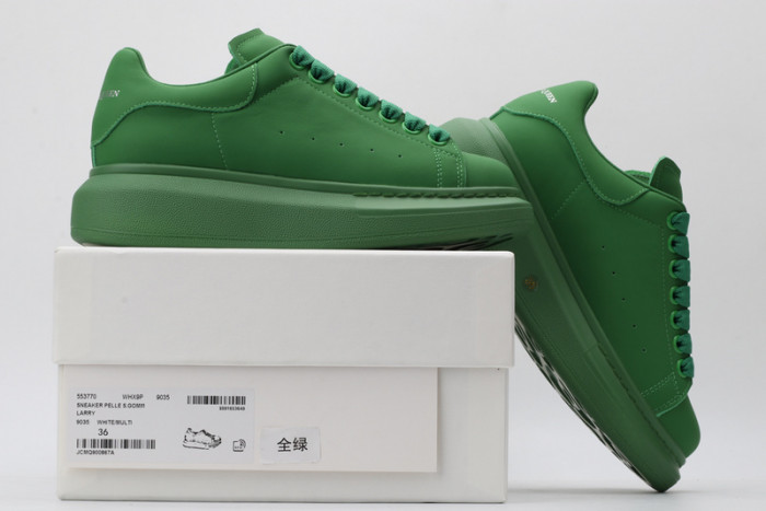 A1exa*der Mcqv*en SNEAKERS