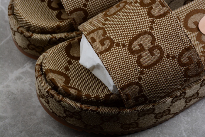 gucc slippers